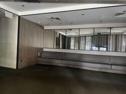 Connexion (D8), Retail #569581041